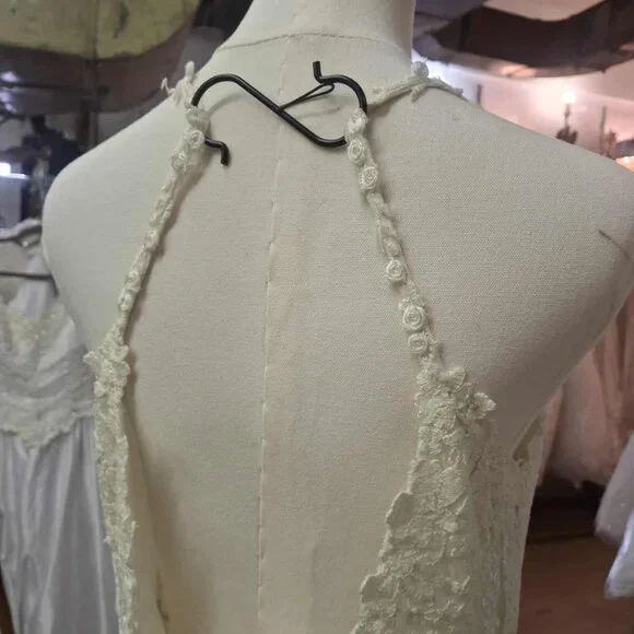 Rosa Clara "Debrah" Wedding Gown (Unaltered) - Picture 5 of 12